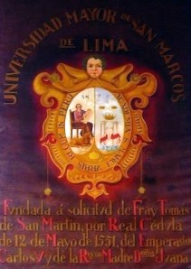 Óleo referente a la fundación de la Universidad de San Marcos, oficialmente la primera universidad del Perú y de América, y a su gestor fray Tomás de San Martín. Óleo referente a la fundación de la Universidad de San Marcos, en 1551, siendo la primera universidad "oficial" (por pase regio) de América y por su continuidad la más antigua América.